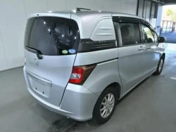 HONDA FREED SPIKE 2011 4